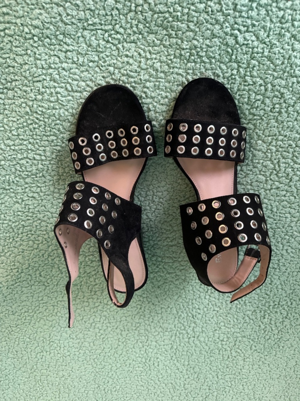 Eva and Zoe black metal chunky heels size 9